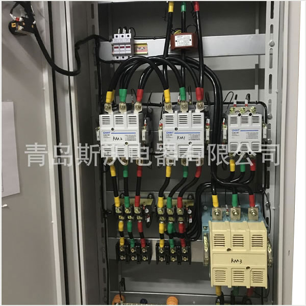 三速風(fēng)機控制柜 青島廠家銷售配電柜 誠信經(jīng)營 歡迎詢問